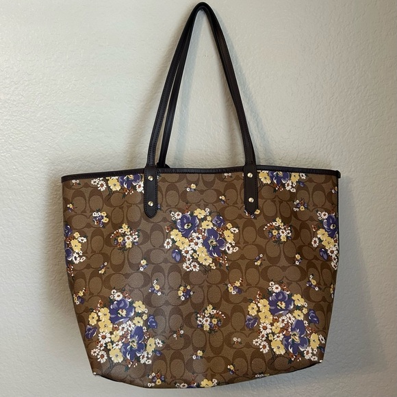 Coach Reversible City Tote Signature Canvas Khaki Multi Floral Print Bag - Picture 5 of 16